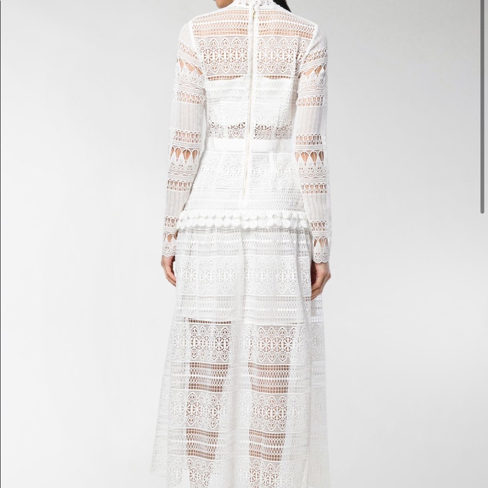 SELF-PORTRAIT
Guipure lace maxi dress